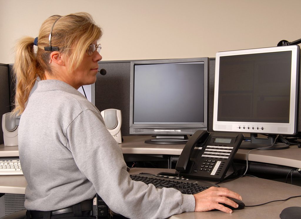 How to become a truck dispatcher